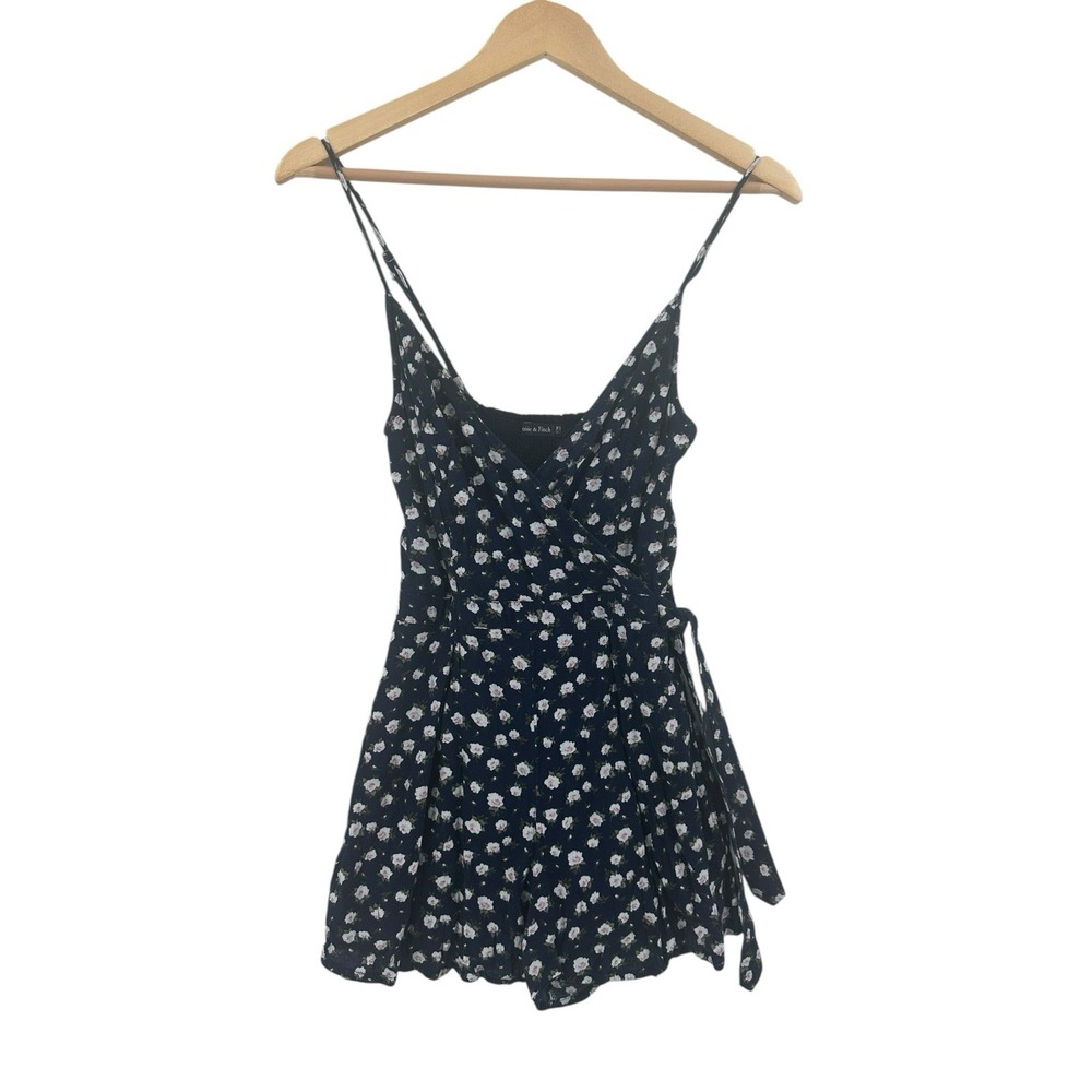 Abercrombie & Fitch Romper Women XS Floral Babydoll‎ Summer Vacation Beach